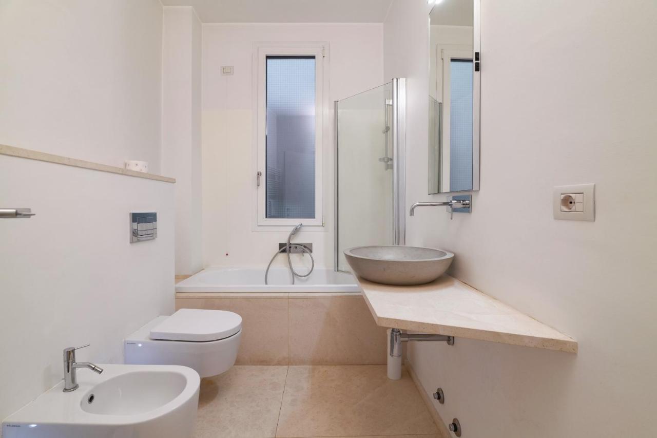 Brera Luxury Apartment Milan Exterior photo